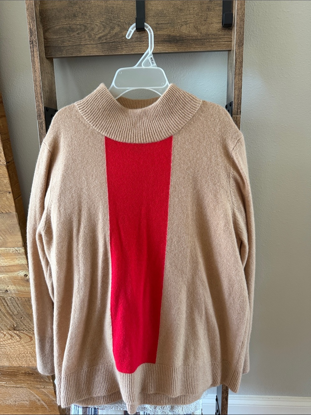 Magaschoni Beige Sweater with Bold Red Center Stripe cashmere blend